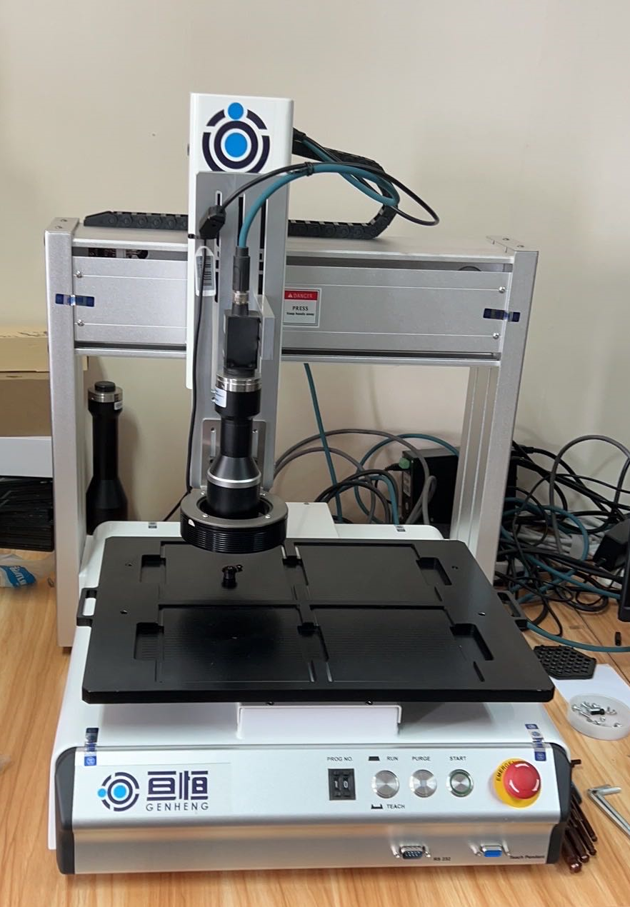 半自动单镜片缺陷检查机